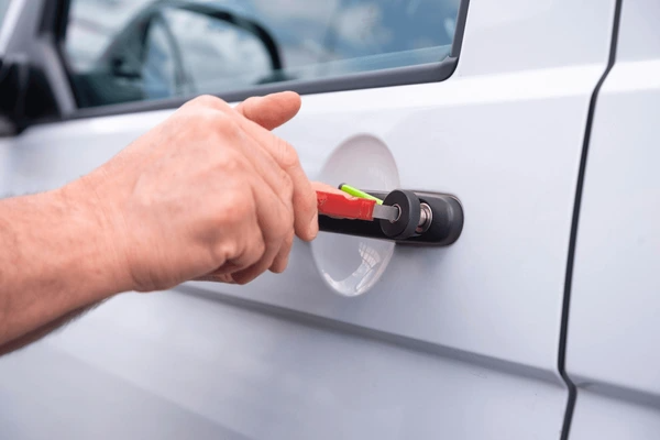 Vehicle Lockout Service | Redmond | Fast Assistance