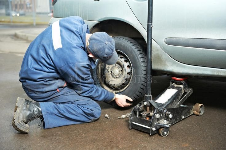 Reliable Flat Tire Change in Seattle, WA