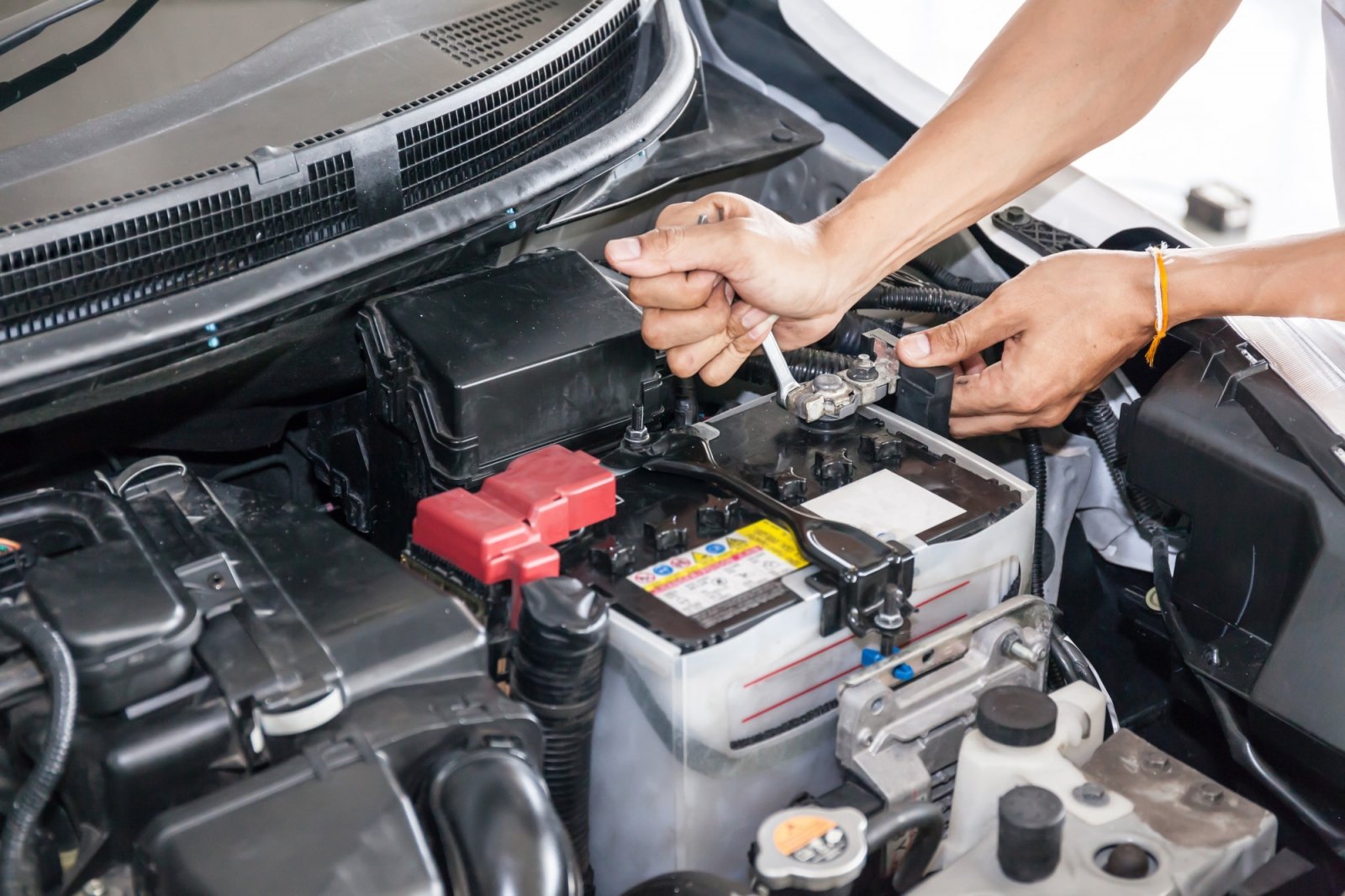 You First Roadside offers reliable flat tire change services in Seattle, WA, available 24/7